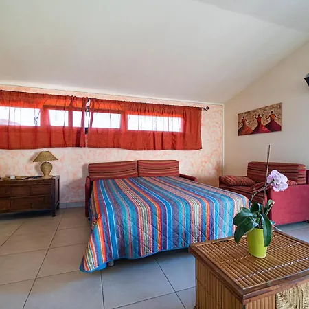 Serena Apartment *